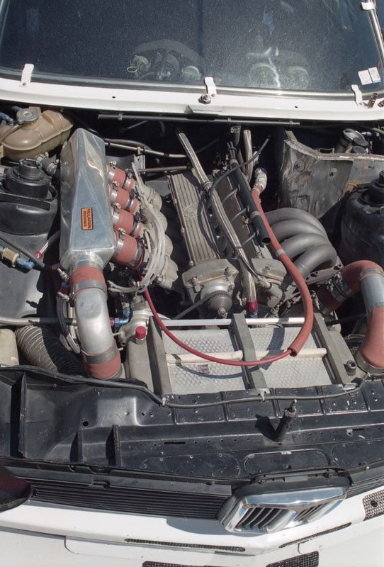 BMW 320i Turbo engine