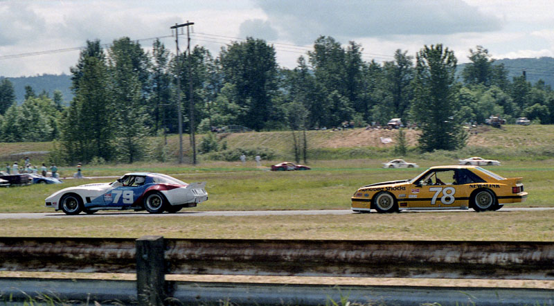 Larry Park Corvette Rob McFarlin Ford Mustang race car