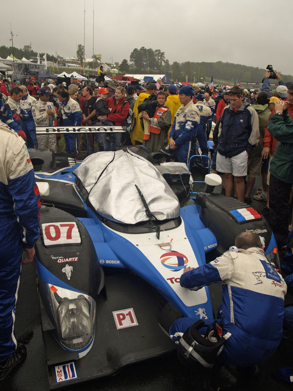 Peugeot 908 HDi FAP race car Pedro Lamy Nicolas Minassian