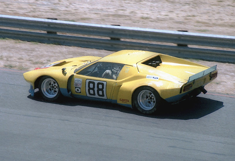 Vic Manuelli Pantera race car
